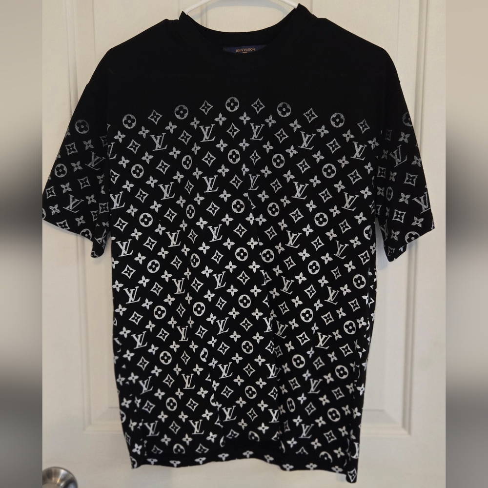 LV Black & White TShirt